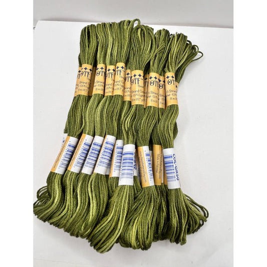 Old Tattered Flag 6 Strand ~ Leafy Green