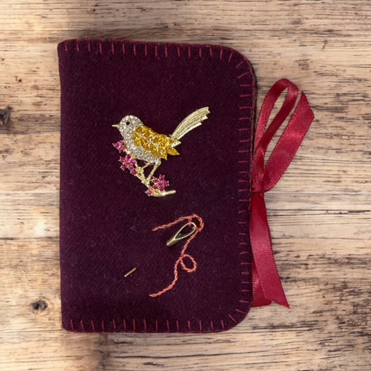 Paxe's Designs | #201 Sparkly Bird Needlebook