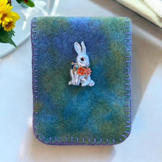 Paxe's Designs | #209 Bunny Needlebook