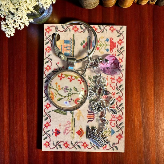 Minnie McBean's Scissor Fob | Multiplying Kindness - Circle with Purple Heart