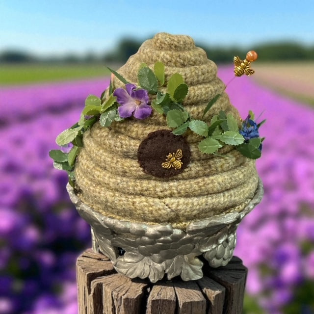 Paxe's Designs ~ BeeSkep