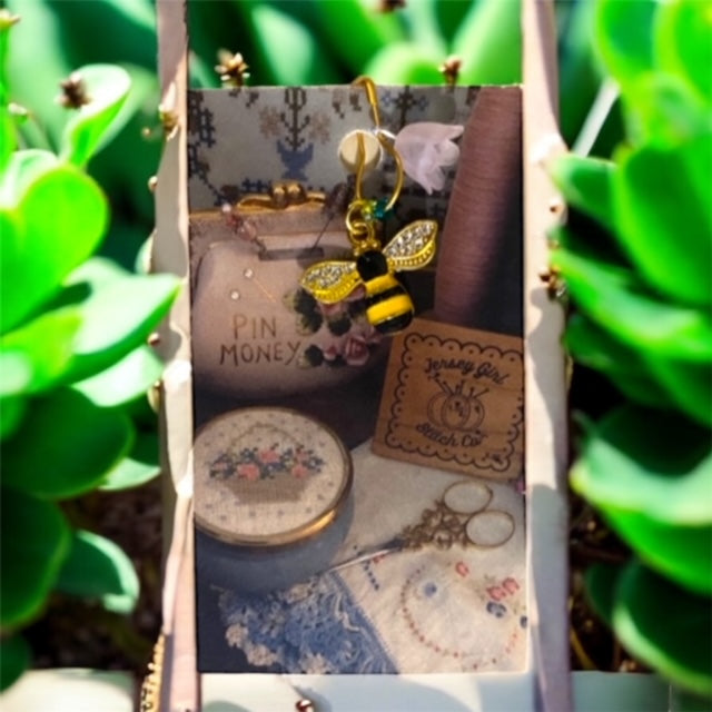 Jersey Girl Stitch Co | Bit O' Buzz