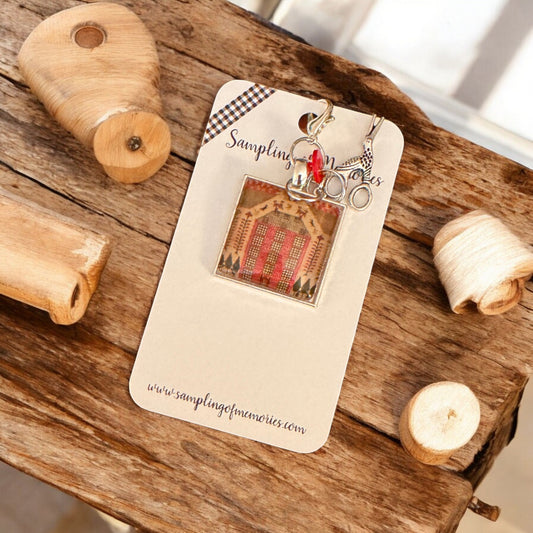 Sampling of Memories | Zipper Keep - Red House (Small Lobster Clasp)