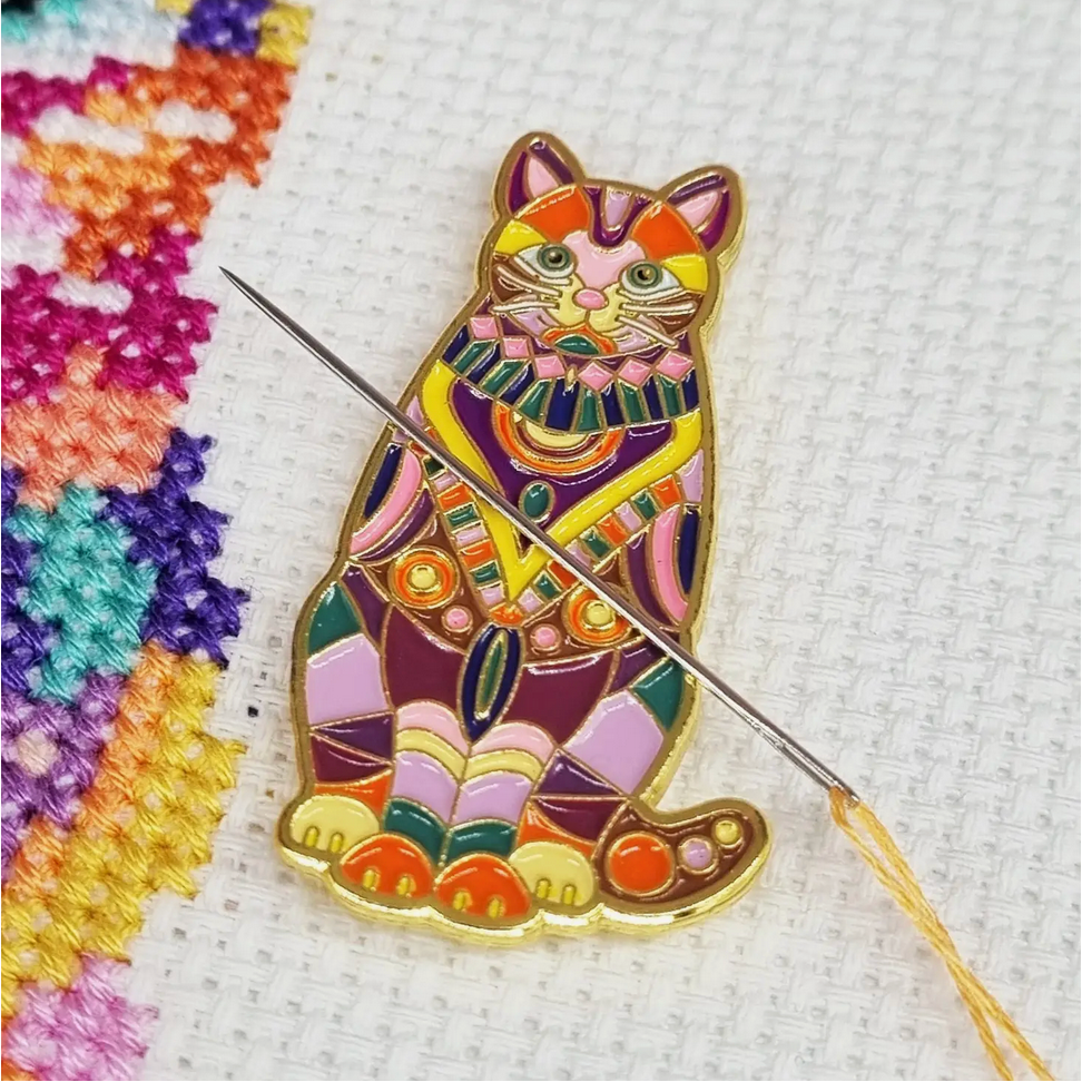 Meloca Designs | Mandala Cat Needle Minder