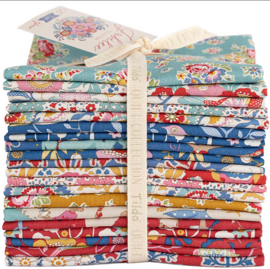 Tilda Fabrics Jubilee ~ TIL300187 ~ Fat Quarter Bundle