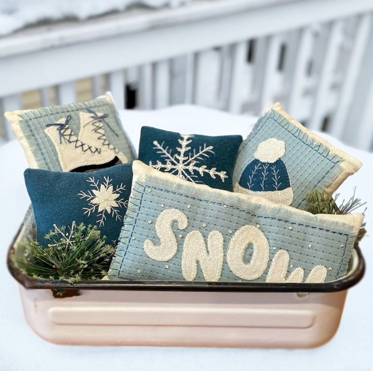 Karen Yaffe Designs ~  Frosty Morning Bowl Fillers Wool Applique Pattern