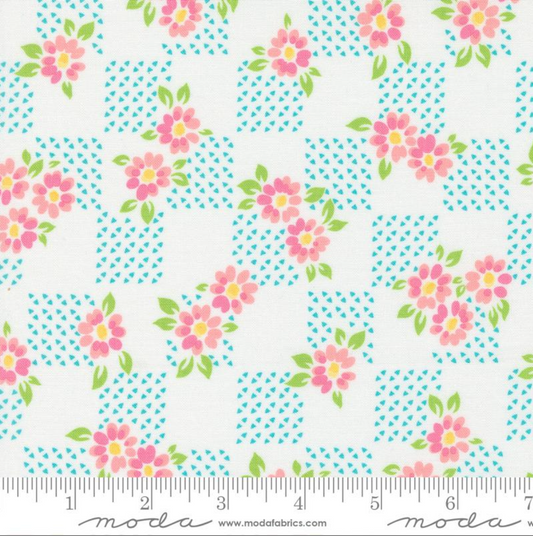 On the Bright Side ~ Fields Small Floral ~ Sugar 22463 11