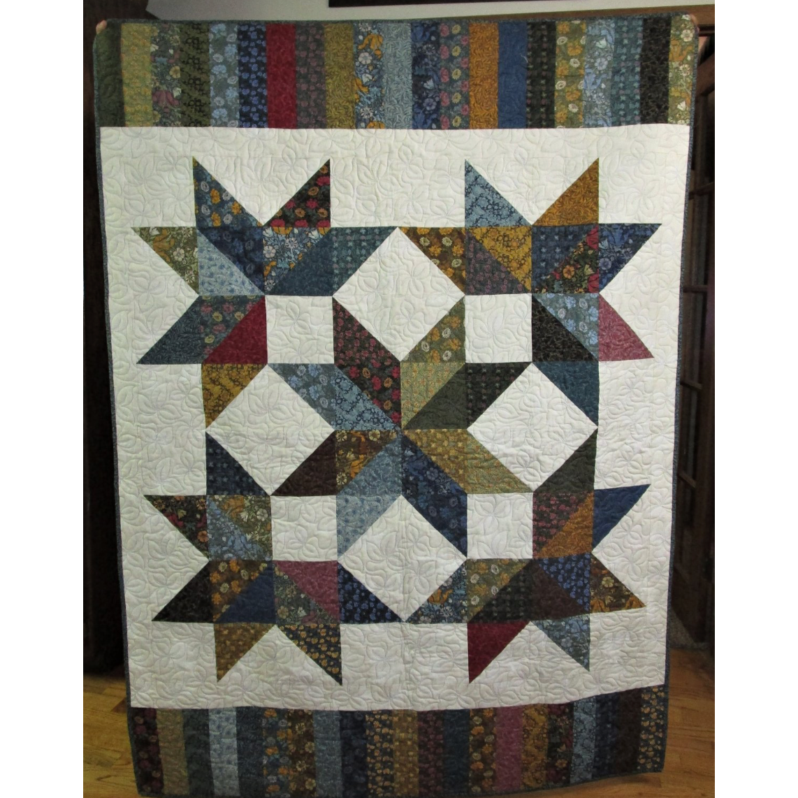 Creek Side Stitches ~ Scrappy Carpenters Star Quilt Pattern