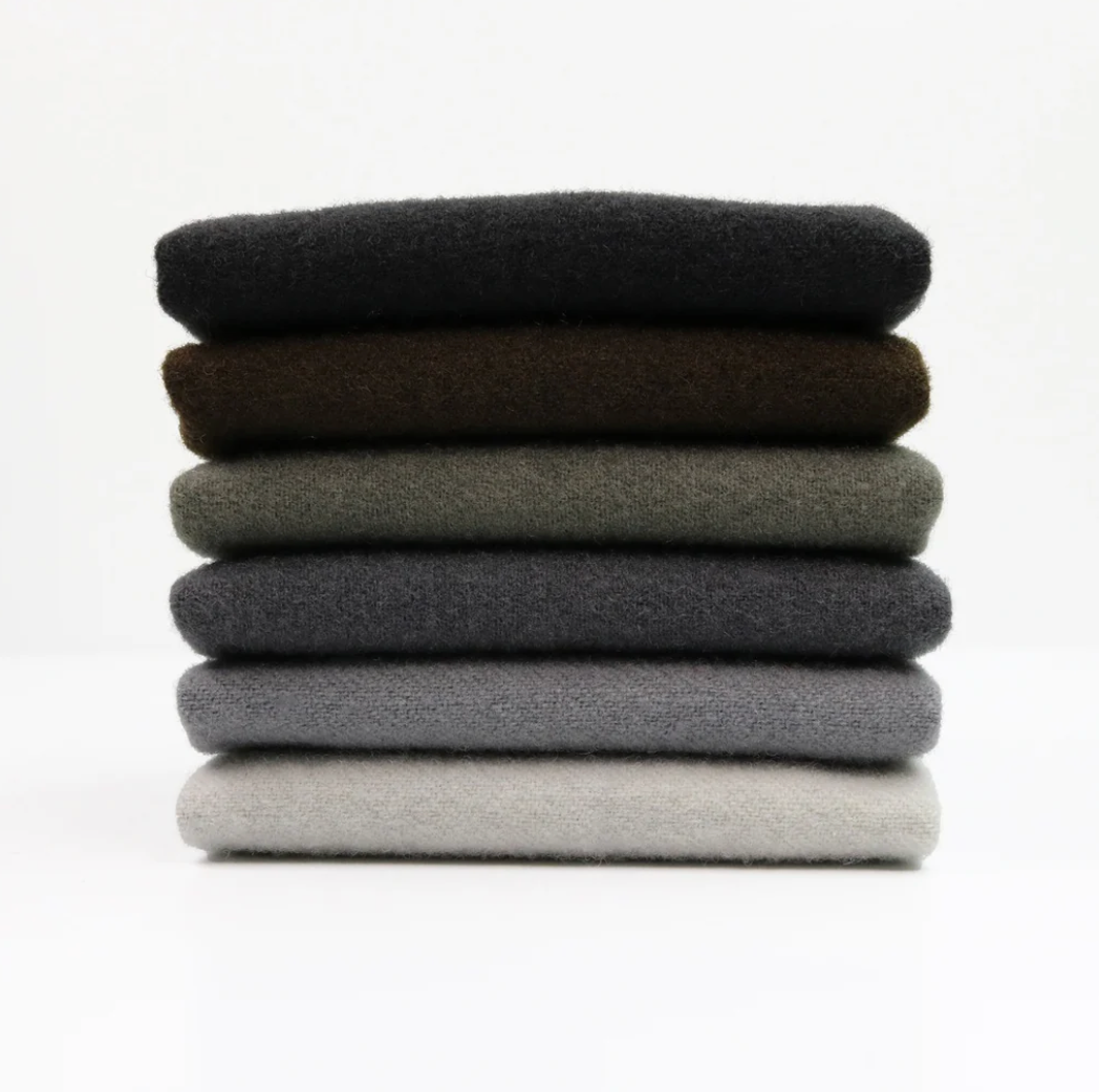 Sue Spargo Hand-Dyed Solid Wool Bundle | Grey (Fat 1/32)