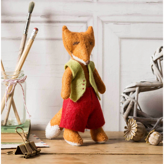 Corrine Lapierre ~ Wool Felt Craft Kit ~ Fergus Fox