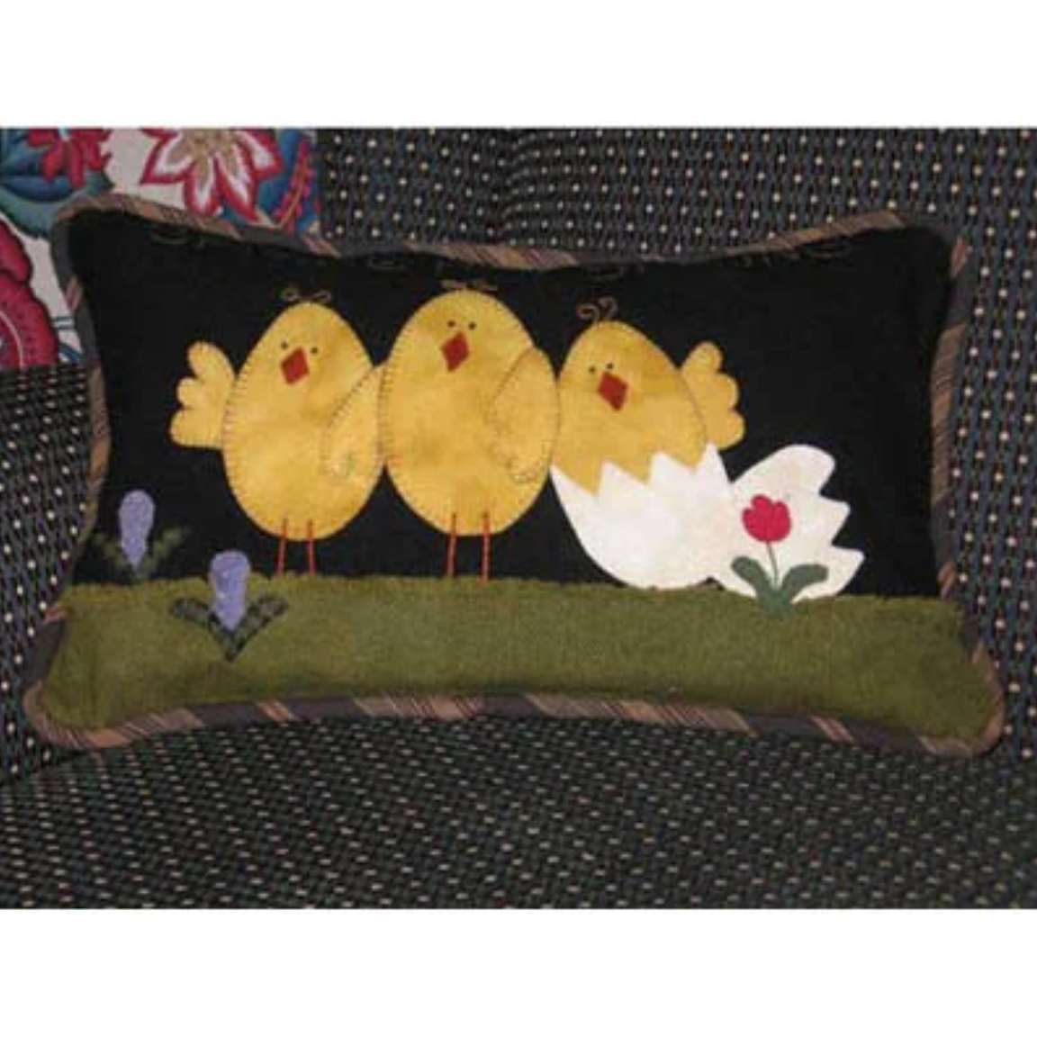 Lily Anna Stitches ~ Spring Has Sprung Wool Applique Pattern