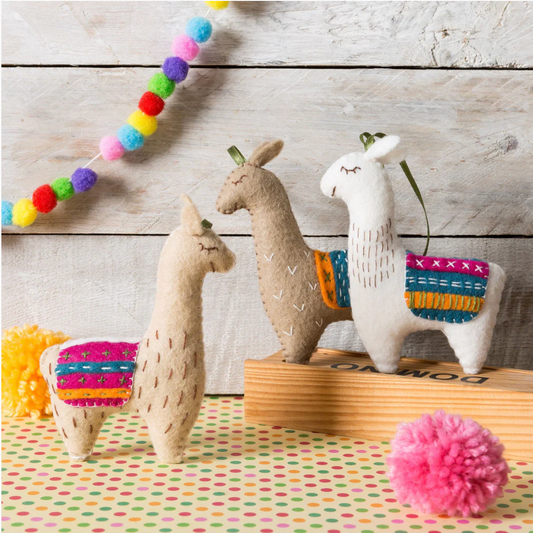 Corrine Lapierre ~ Llamas Felt Craft Kit