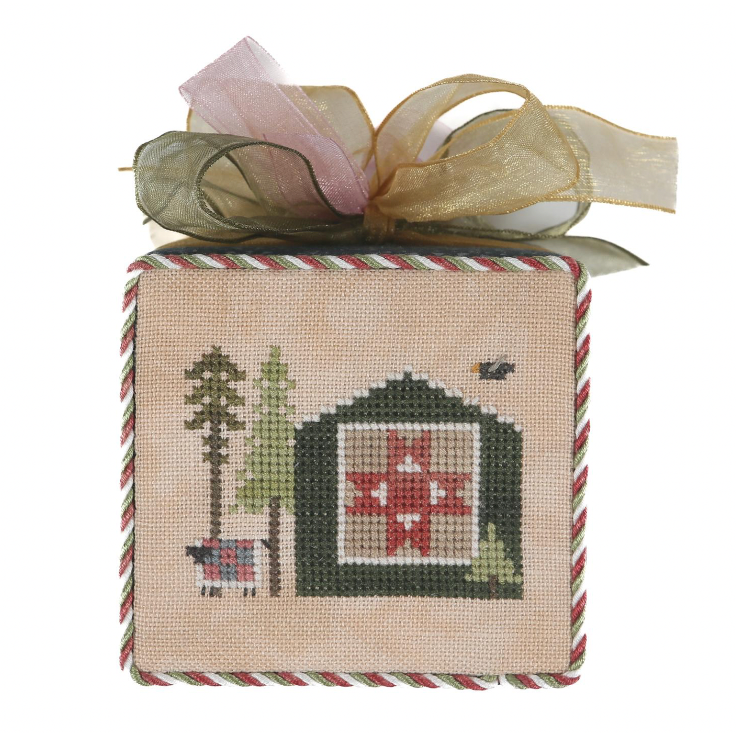 Heart In Hand | Quilted Frill