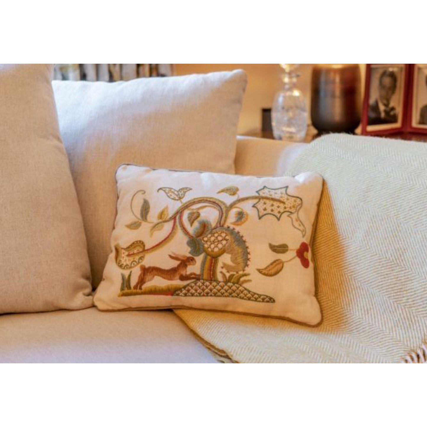 The Crewel Work Company | Running Hare Crewel Embroidery Kit