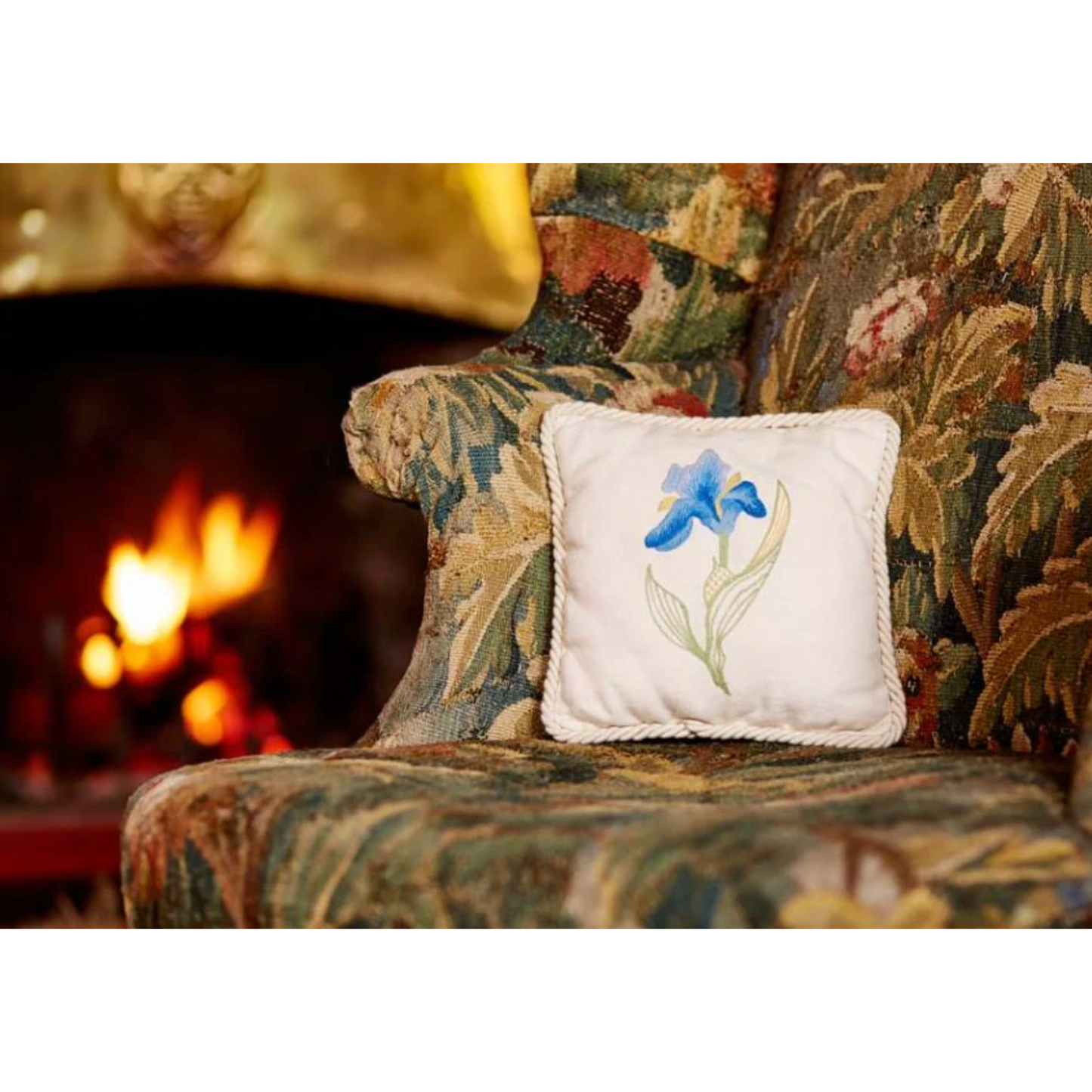 The Crewel Work Company | Spring Iris Kit Crewel Embroidery Kit