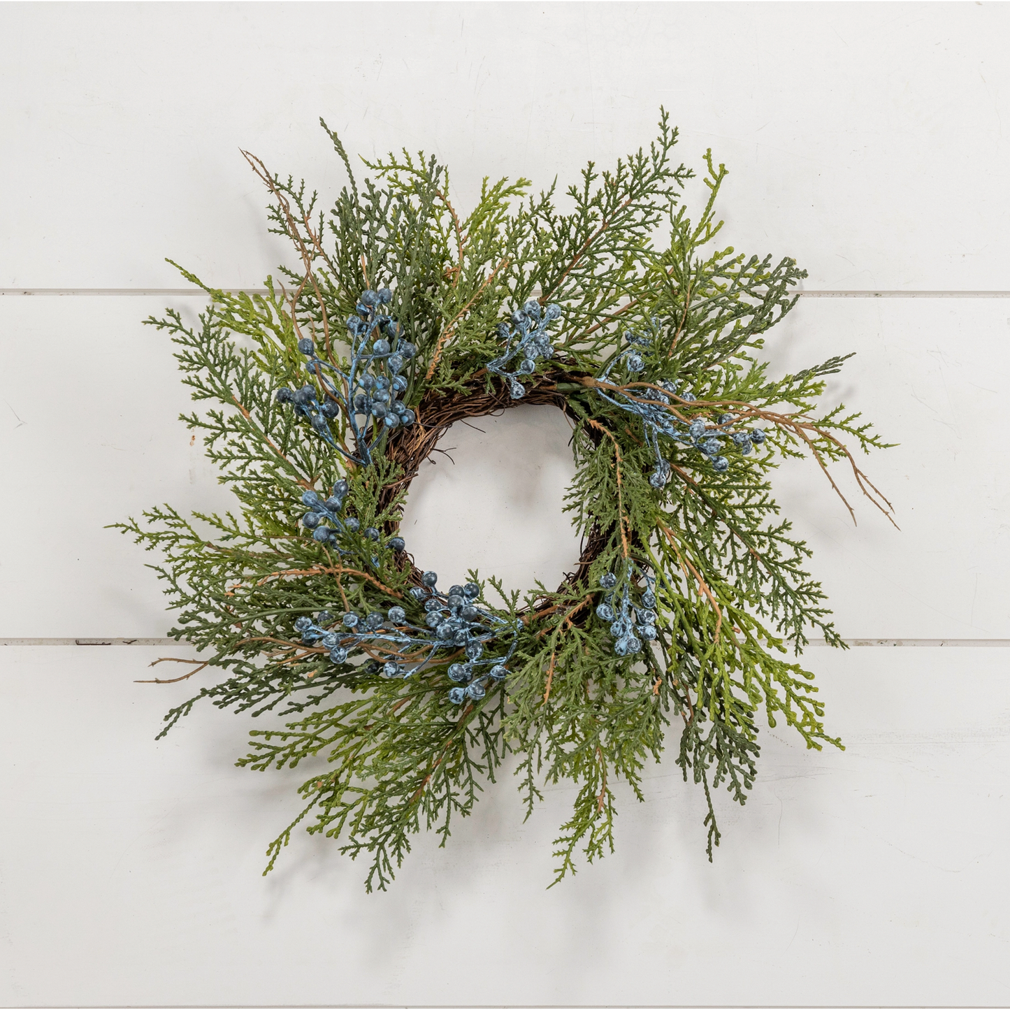 12" Cedar & Berries Candle Ring