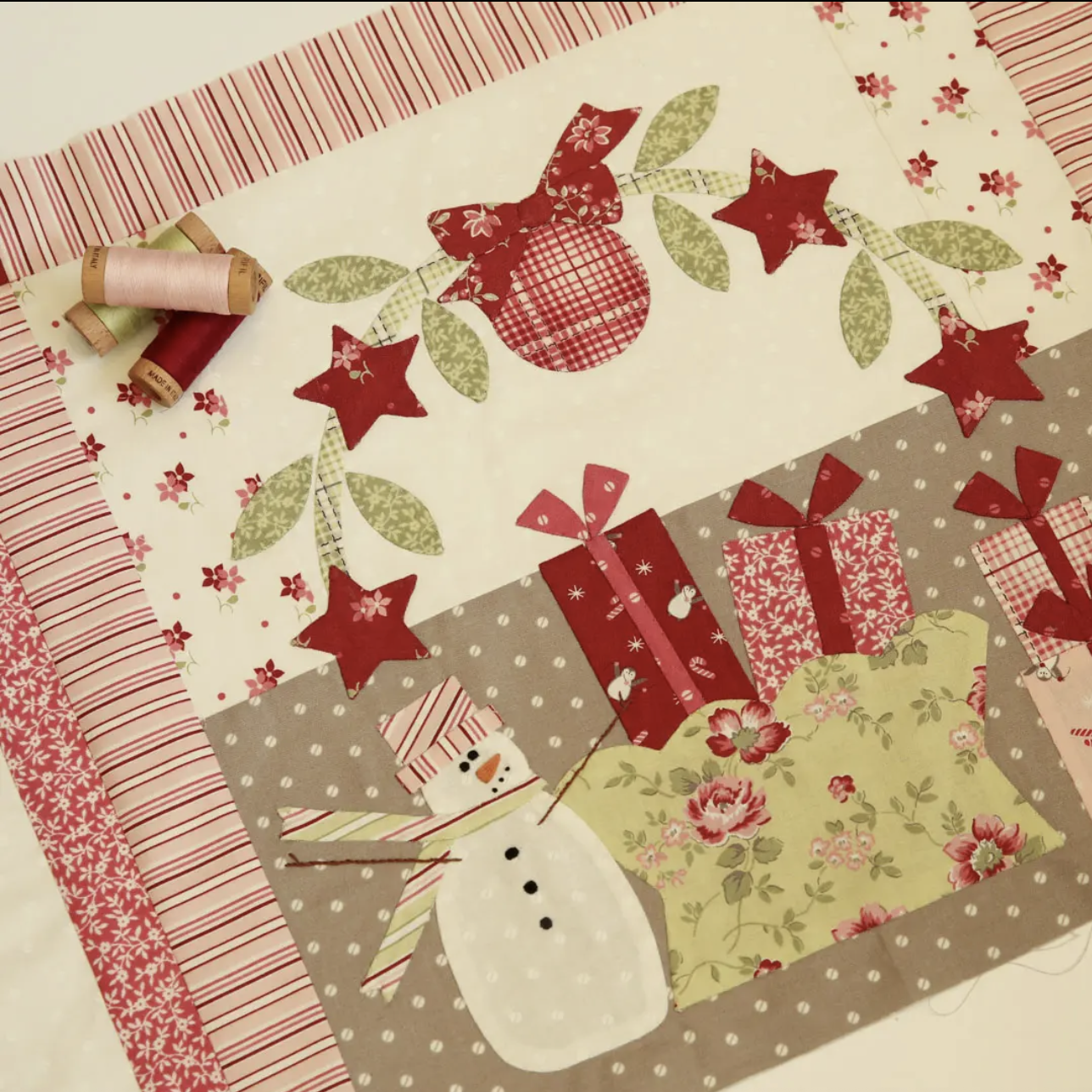 Bunny Hill Designs ~ Sweet Christmas Quilt Pattern
