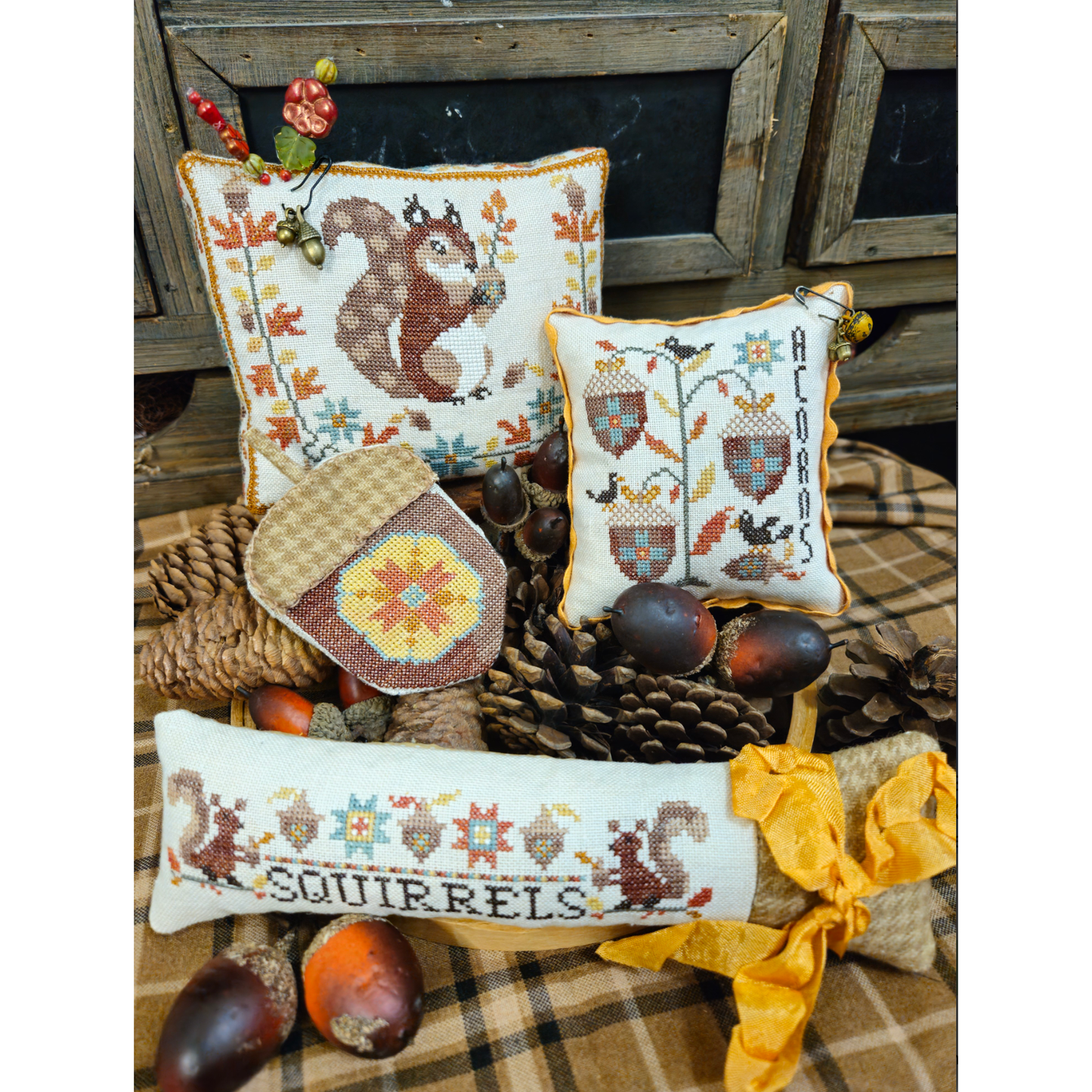 Quaint Rose Needlearts | Acorn Thieves