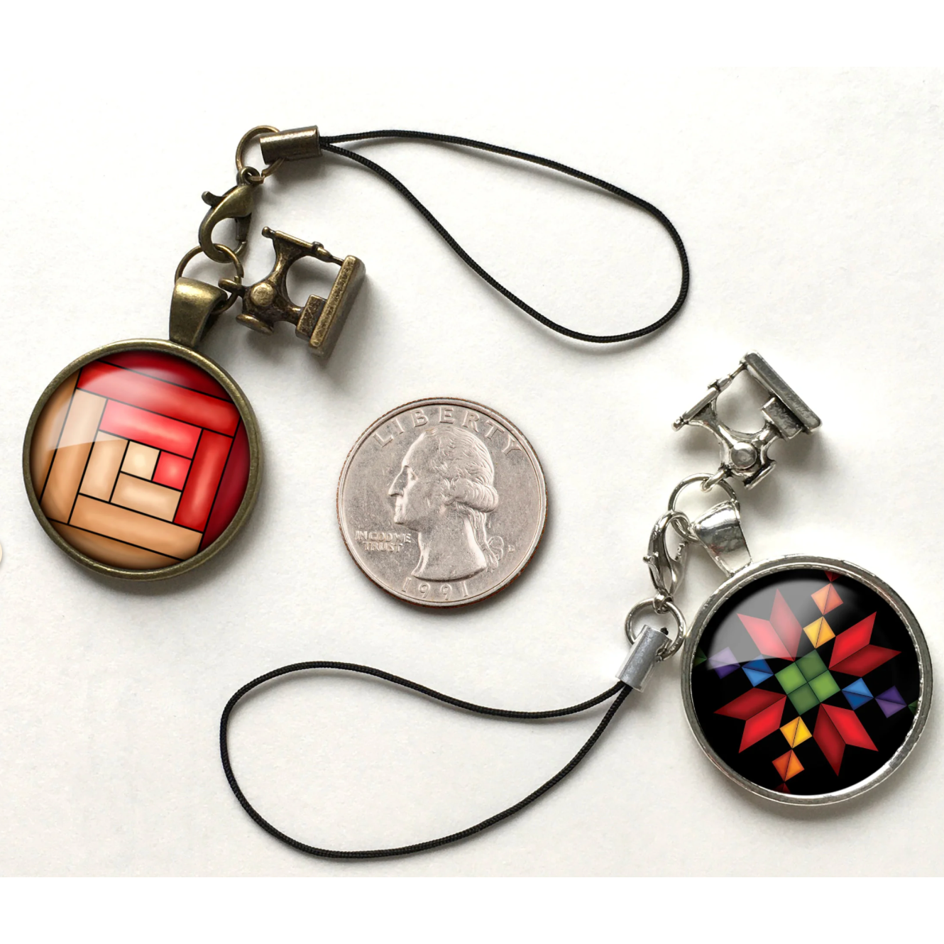 Patchwork Pendants | Sunflower Compass Quilt Scissor Fob - Antique Brass