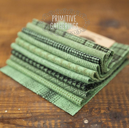Primitive Gatherings Wool Charms ~ Green Bay