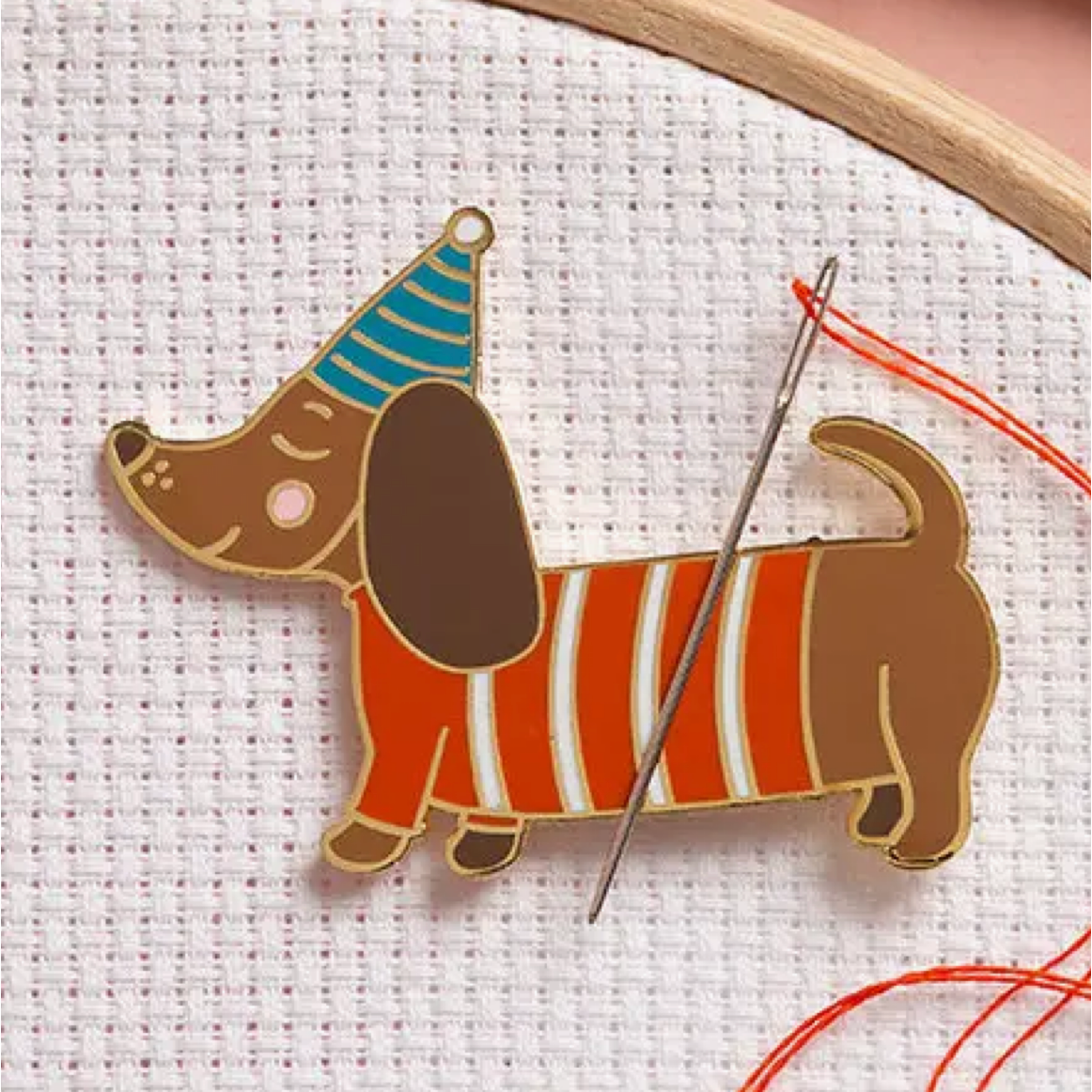 Needle Minder - Sausage Dog Dachshund