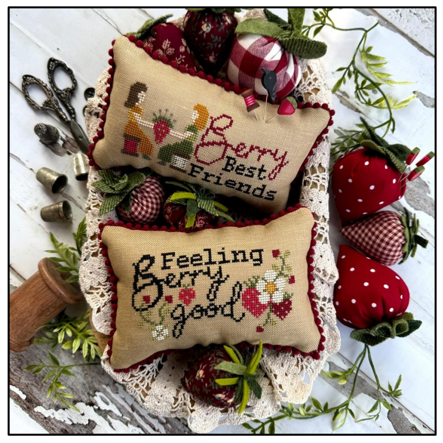 Puntini Puntini | Strawberry Pincushions MARKET 2026