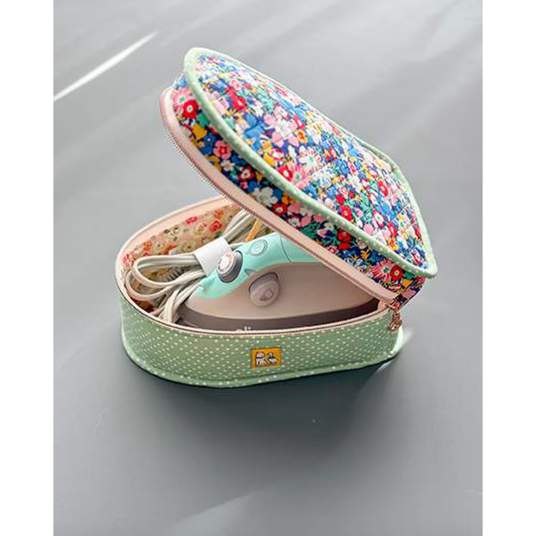 Minki Kim Travel Case for Mini Iron Pattern