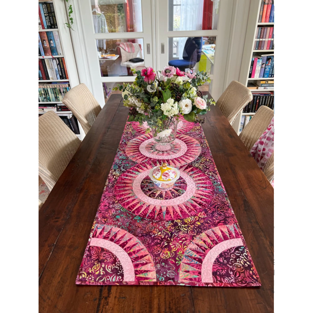 Jacqueline de Jonge ~ The Four Seasons Table Runner Pattern