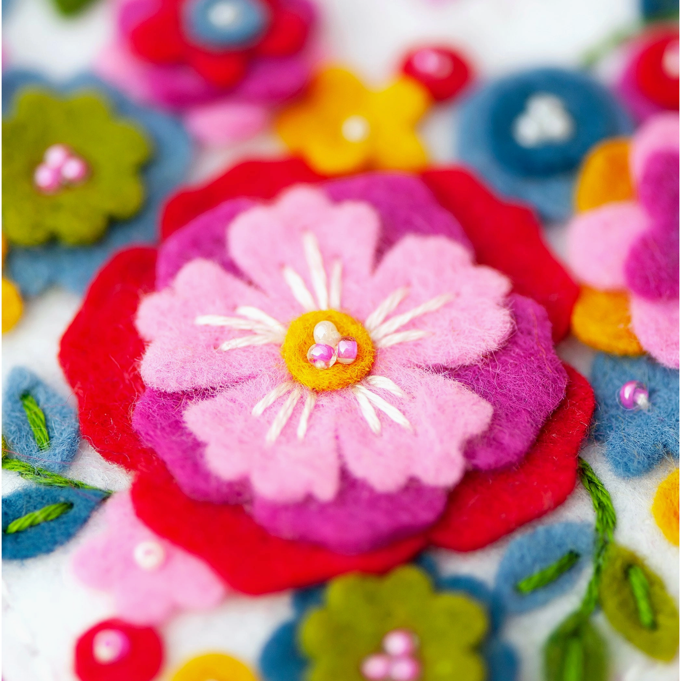 Benzie Design | Heart and Home Wool Felt Ornament Appliqué Kit