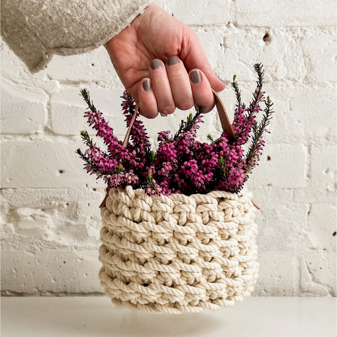 Flax & Twine | Brooklyn Basket Crochet Kit with Handle - Parchment