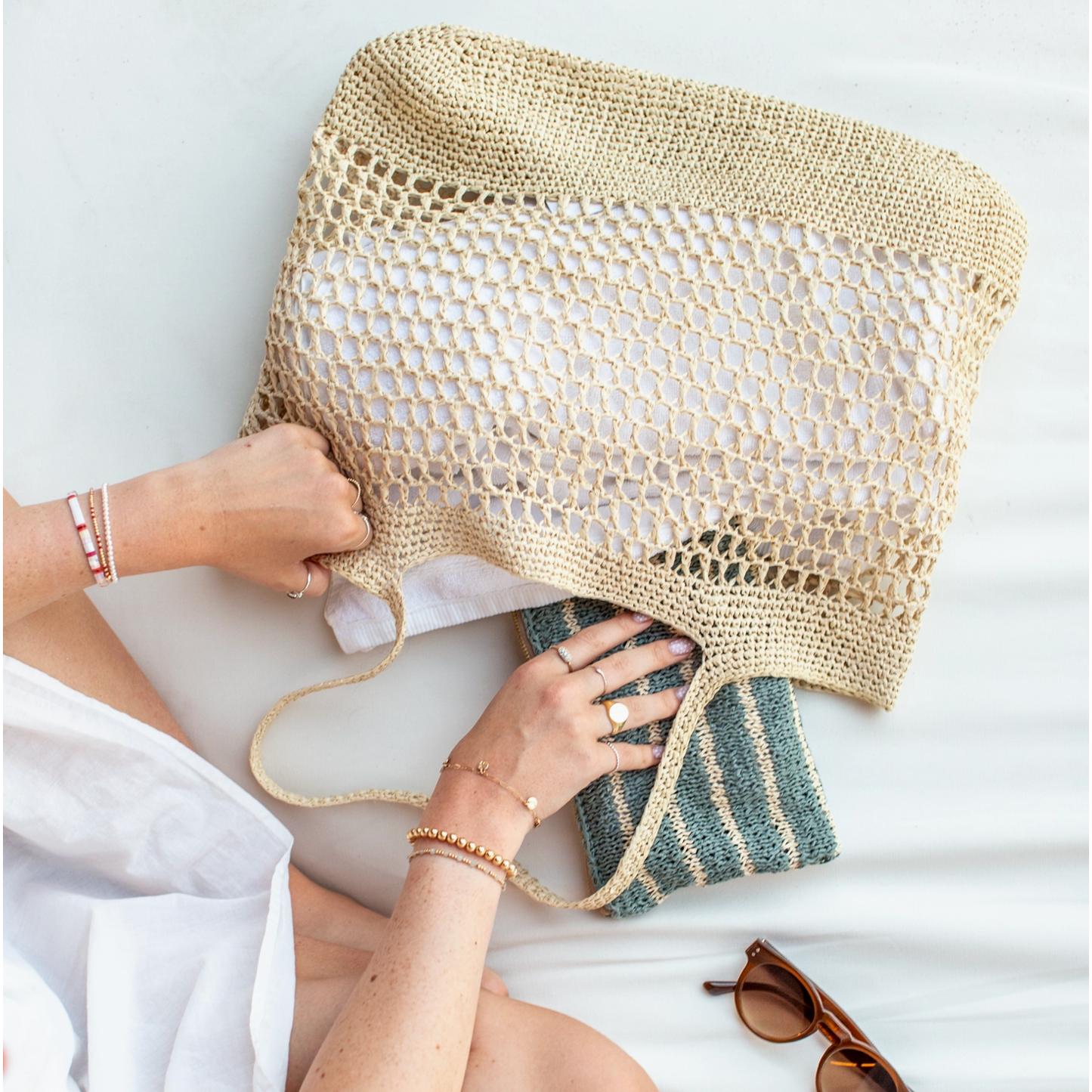 Flax & Twine | Piper Beach Bag Crochet Kit - Coral