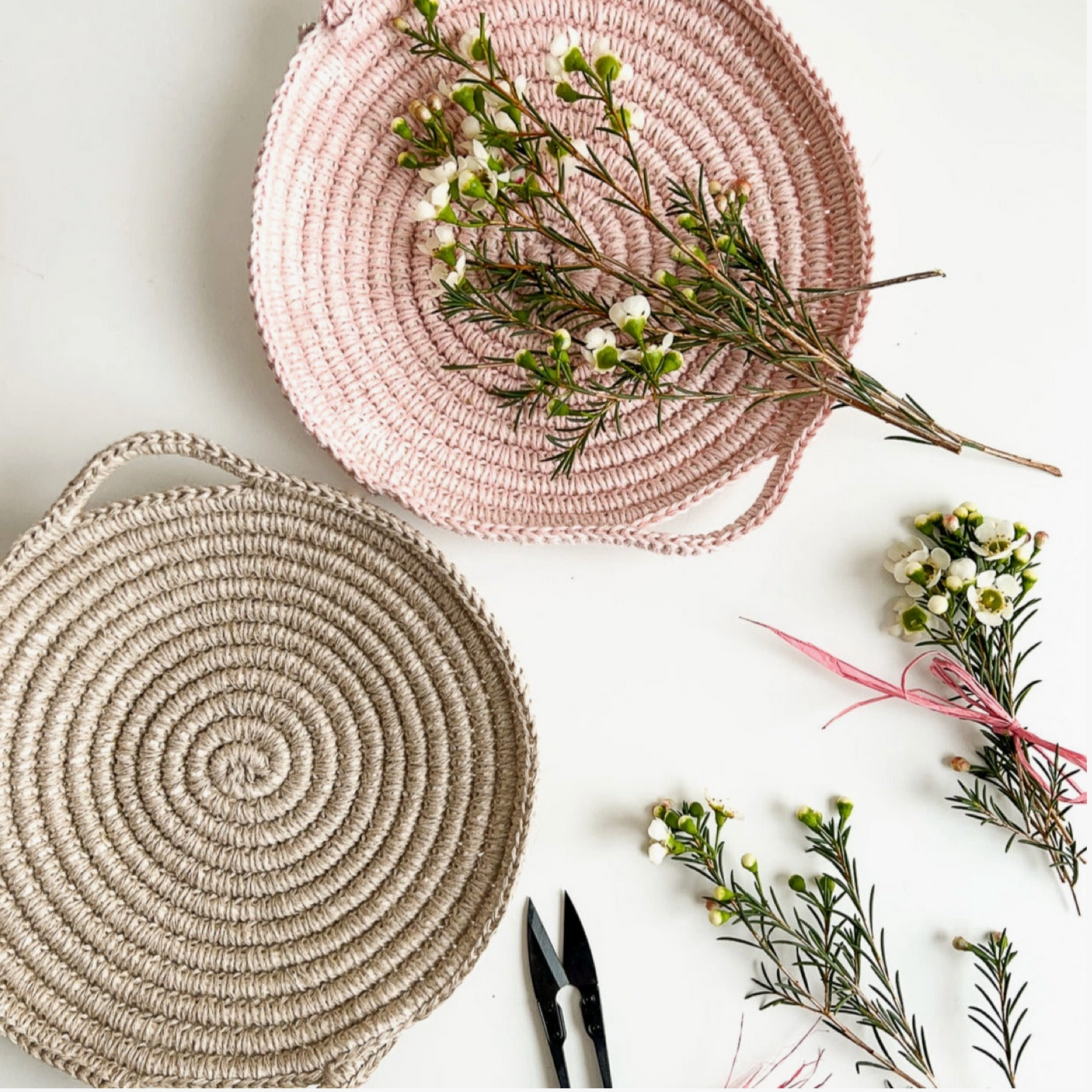 Flax & Twine | Skye Linen Basket Crochet Kit - Rust