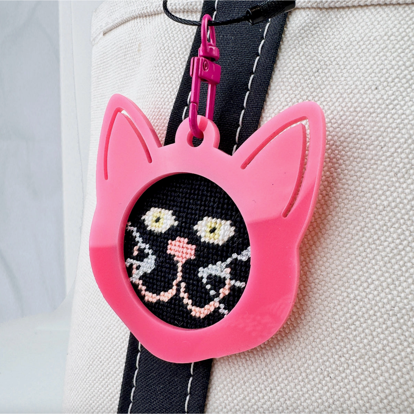 Fraymeworks | Needlepoint Bag Tag: Cat - Black
