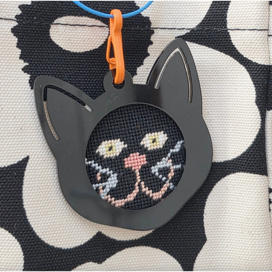 Fraymeworks | Needlepoint Bag Tag: Cat - Black
