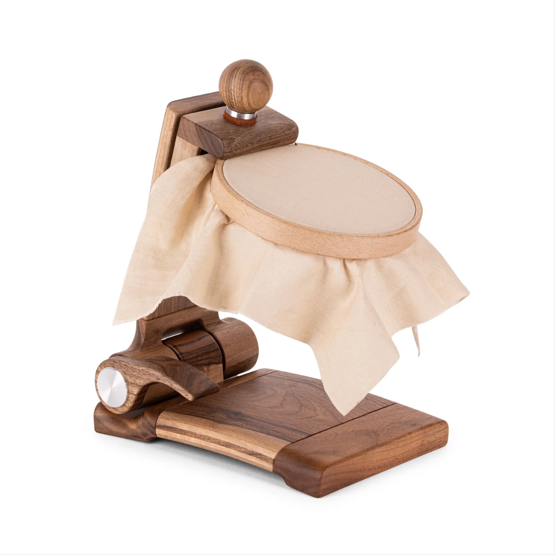 Limited Edition Velke Potoky MODERN Stand