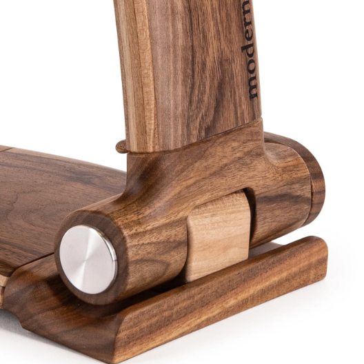 Limited Edition Velke Potoky MODERN Stand