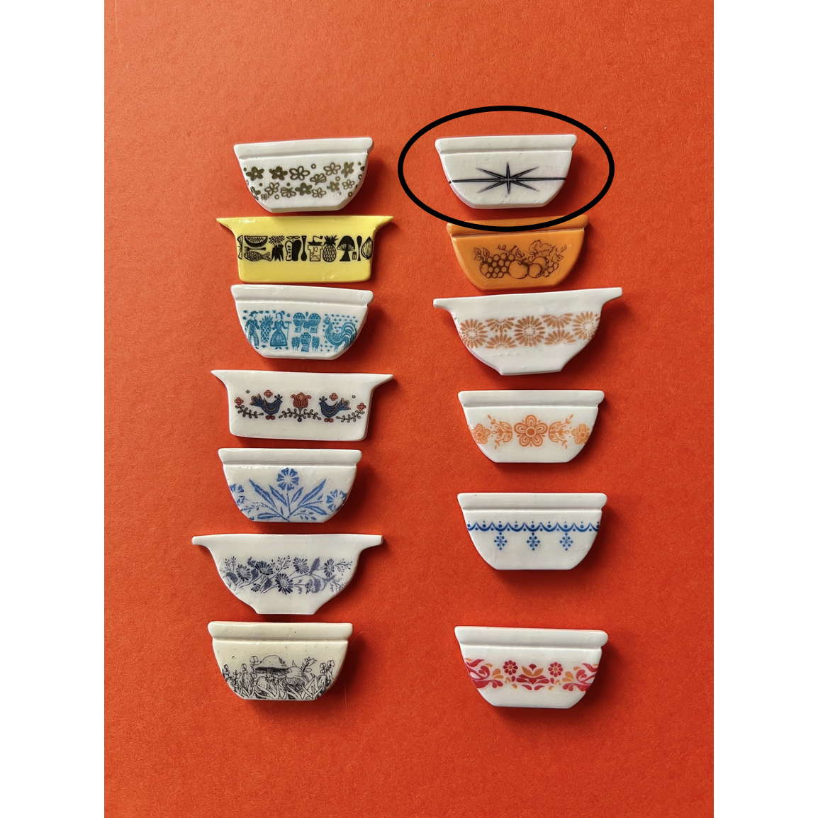 Pyrex Needle Minder - Starburst