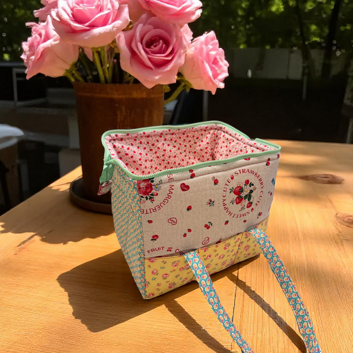 Zakka Workshop ~ Stylish Sewing Tote
