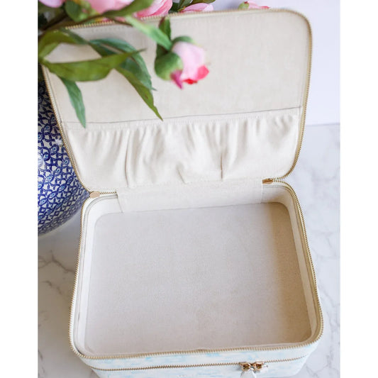 WinterBury Rika King Collection Two-Tiered Needlework Case