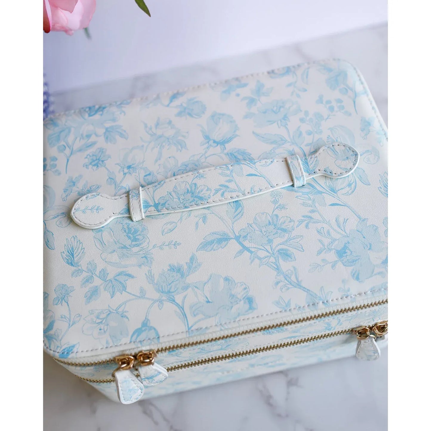 WinterBury Rika King Collection Two-Tiered Needlework Case