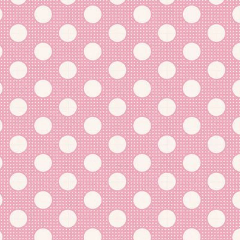 Tilda ~ Medium Dots Pink TIL130003