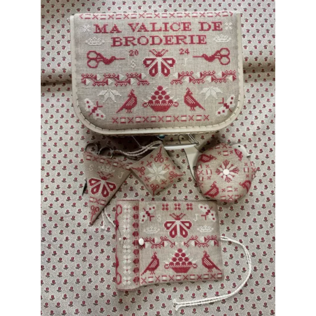 Atelier Soed Idee | Ma Valise de Broderie MARKET 2026