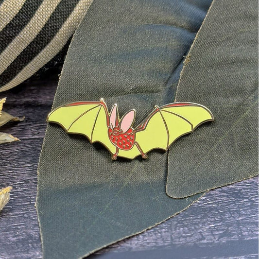 The Stitch Crypt | Strawberry Bat Needle Minder NM2026