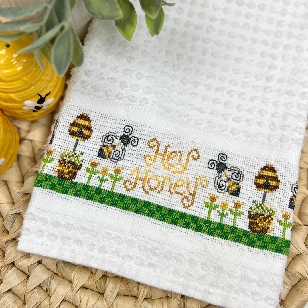 Dirty Annie's Southern Style | Honey Bee Towel MARKET 2026