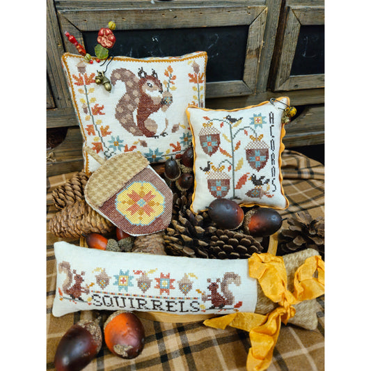 Quaint Rose Needlearts | Acorn Thieves NM25