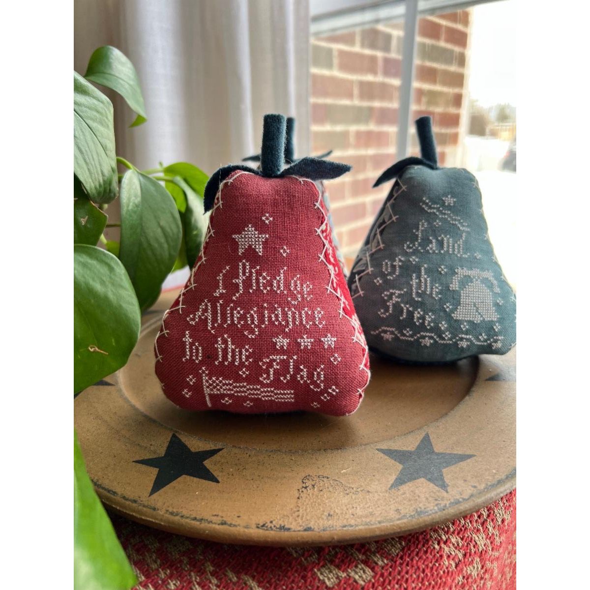 Annie Beez Folk Art  | Patriotic Pears MARKET 2026