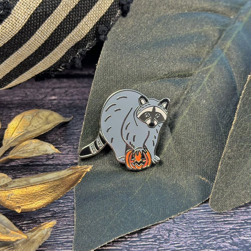 The Stitch Crypt | Raccoon Needle Minder NM2026