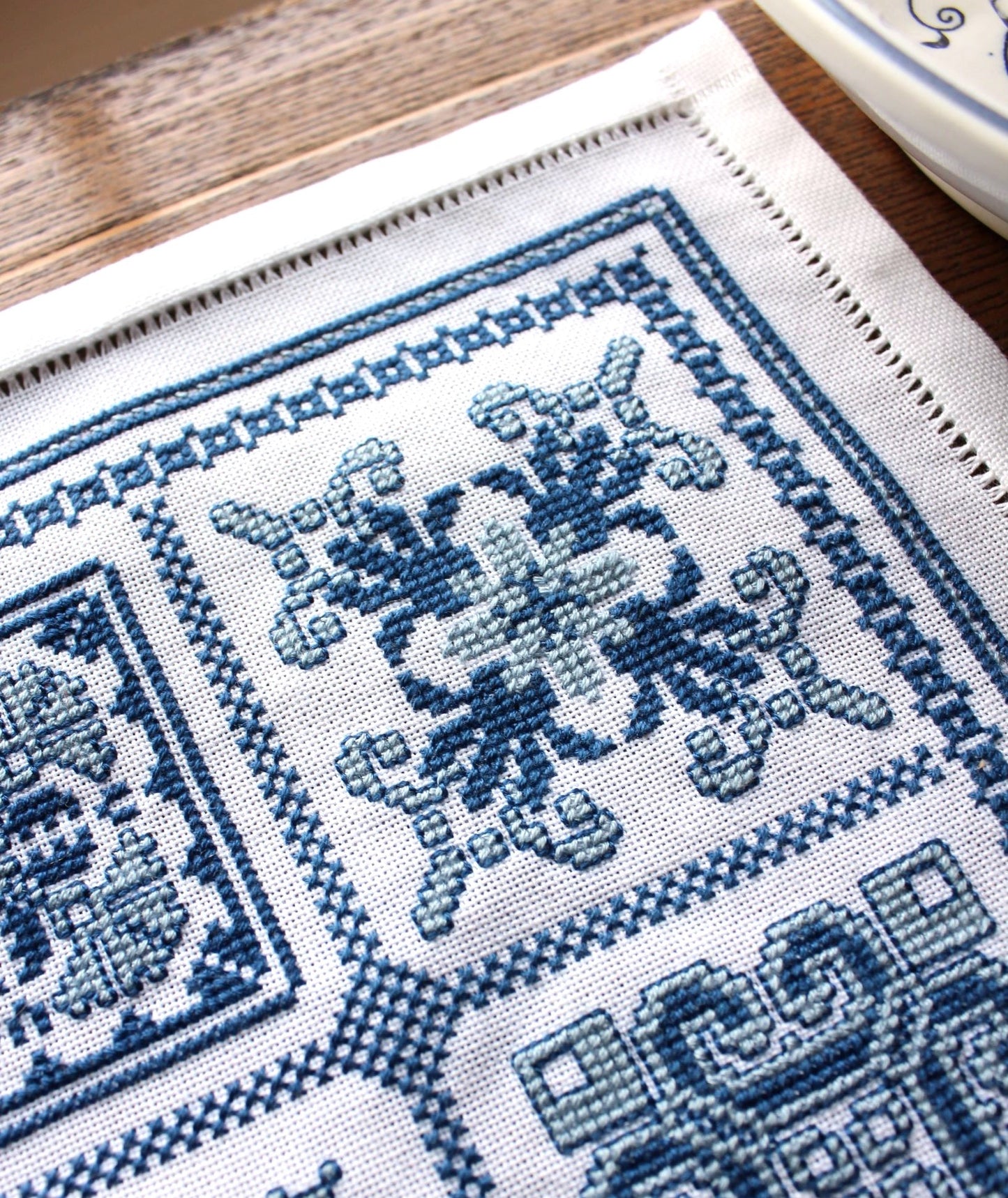 Avlea Folk Embroidery | Mediterranean Sampler Cross Stitch Kit