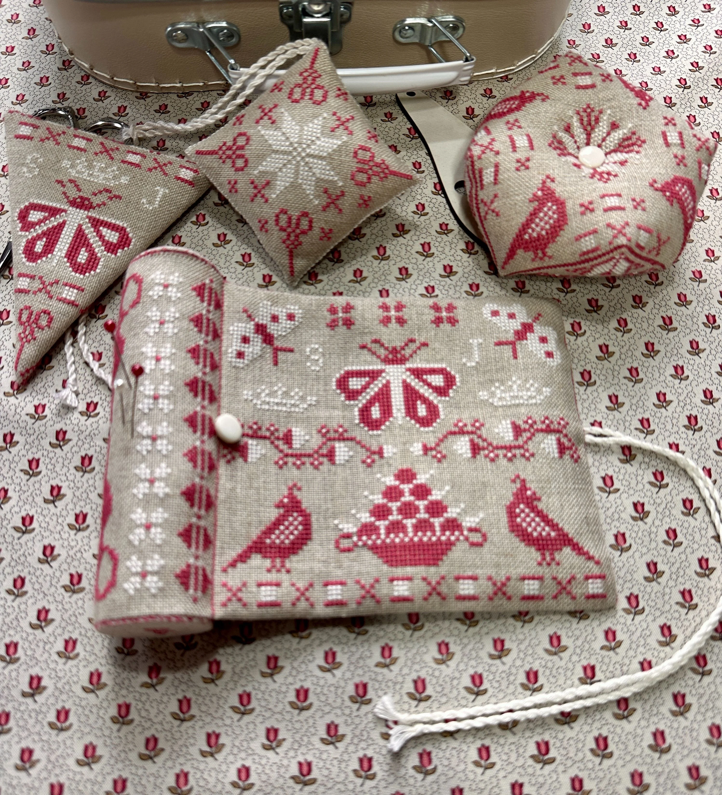 Atelier Soed Idee | Ma Valise de Broderie MARKET 2026
