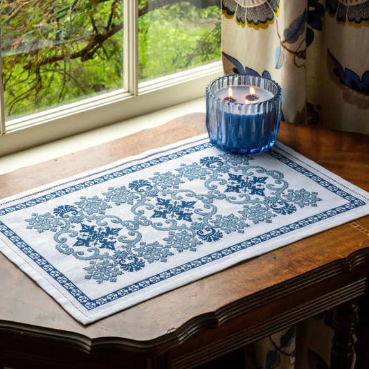 Avlea Folk Embroidery | Stavroula Cross Stitch Kit